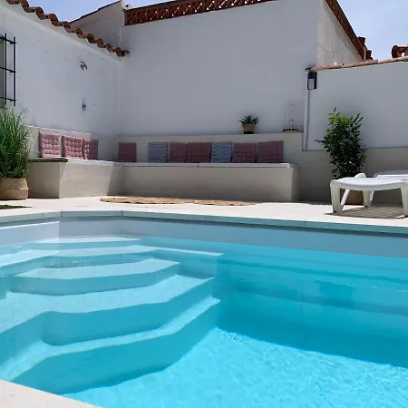 Perfect To Relax In *
